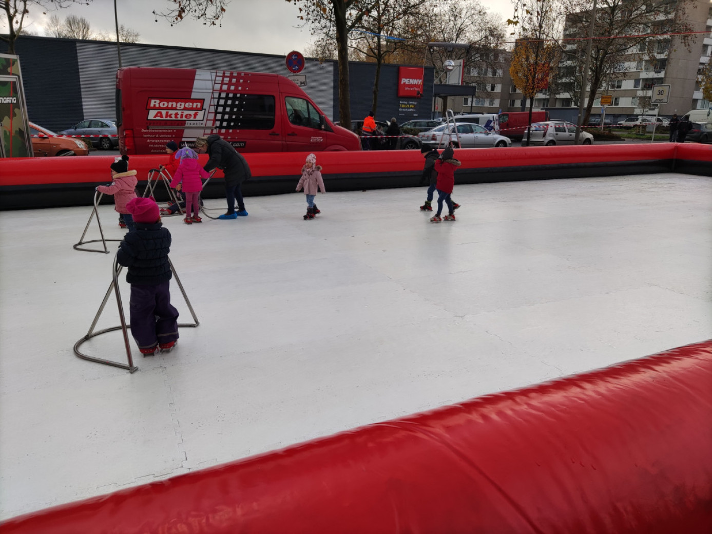 Kinder der Kita Biehleweg bei Westerfilde on Ice in Dortmund Westerfilde & Bodelschwingh