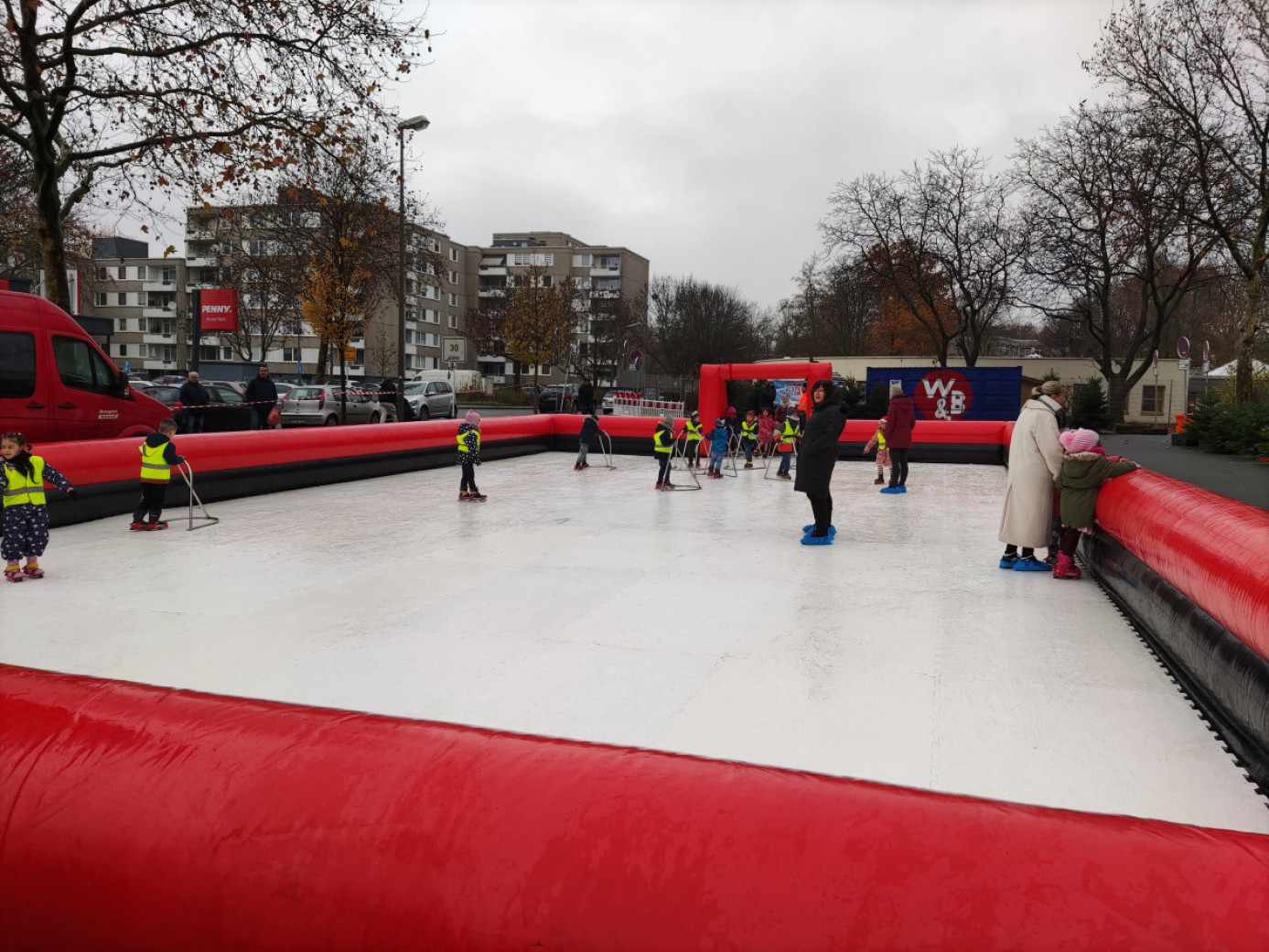 Kinder der KiTa Speckestr. 15 bei Westerfilde on Ice in Dortmund Westerfilde & Bodelschwingh