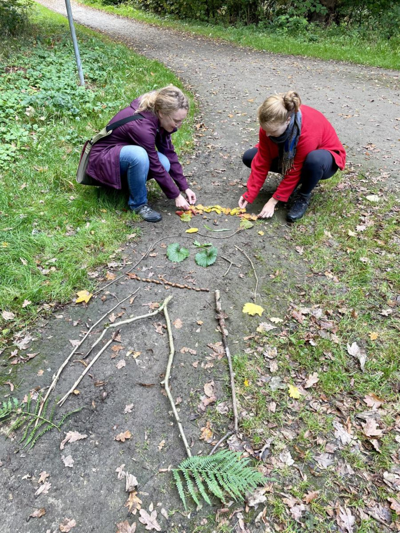 Achtsamer Waldspaziergang